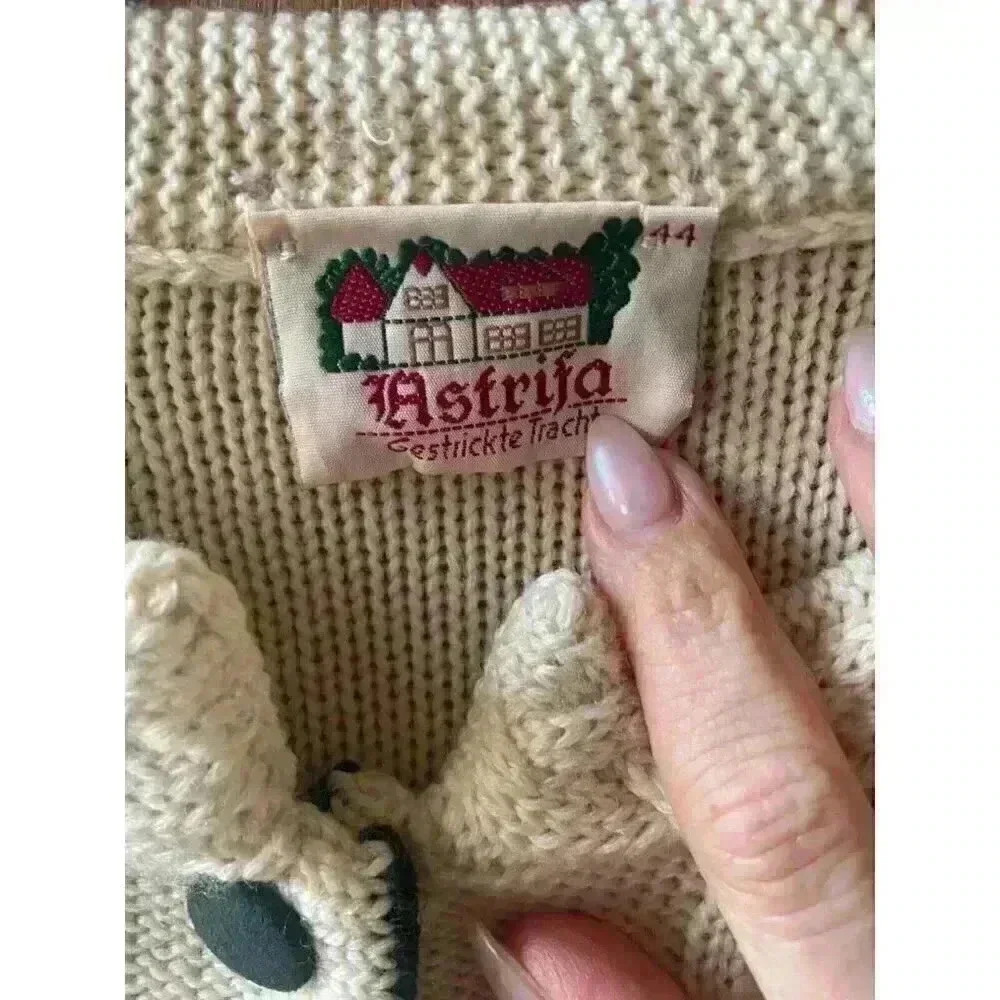 Vintage Astrifa Gestrickte Trach Holiday Cream Ivory Wool Cardigan Size 44 M/L - Picture 12 of 12